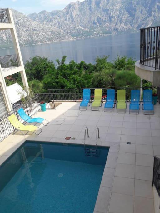 2Br Apartment With Pool Kotor Exteriér fotografie