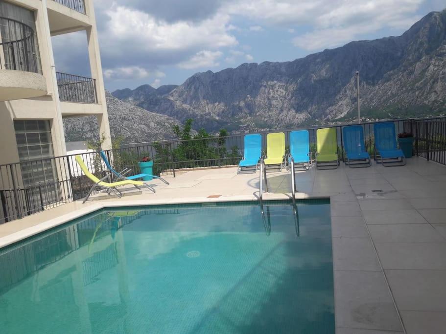 2Br Apartment With Pool Kotor Exteriér fotografie