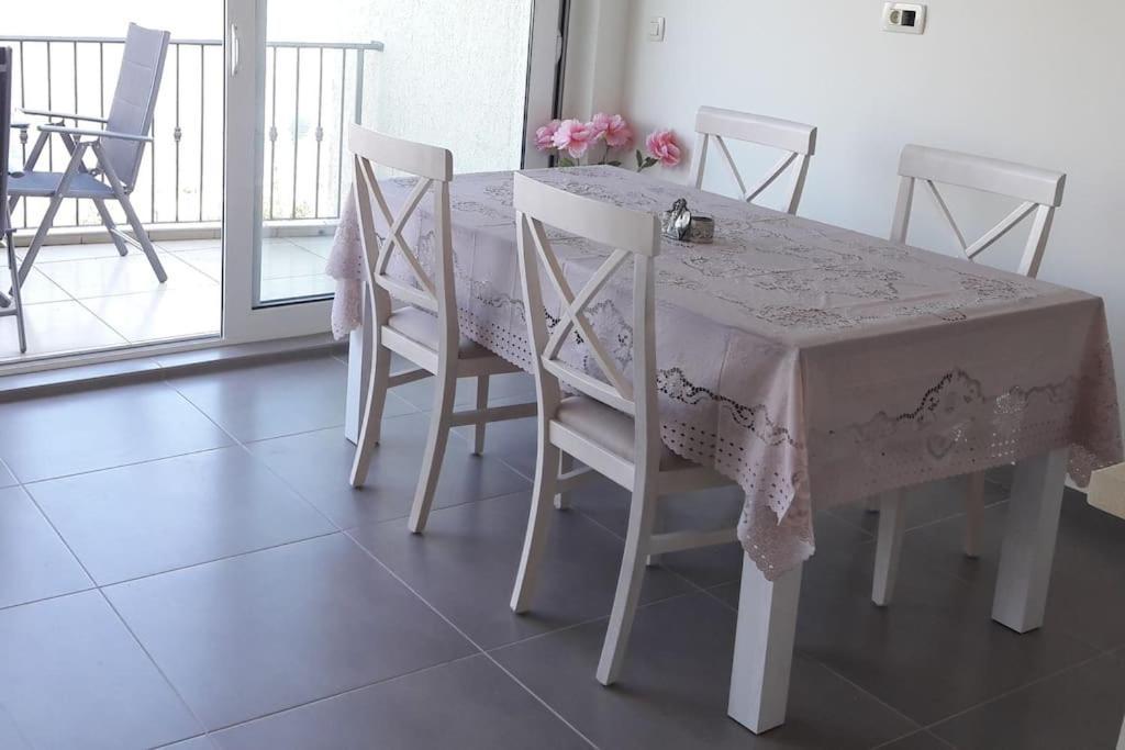 2Br Apartment With Pool Kotor Exteriér fotografie