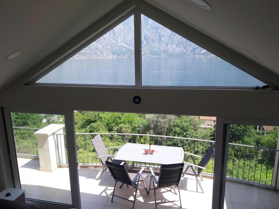2Br Apartment With Pool Kotor Exteriér fotografie