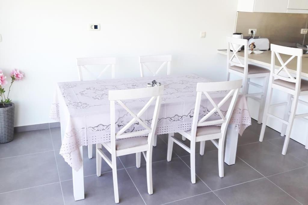2Br Apartment With Pool Kotor Exteriér fotografie