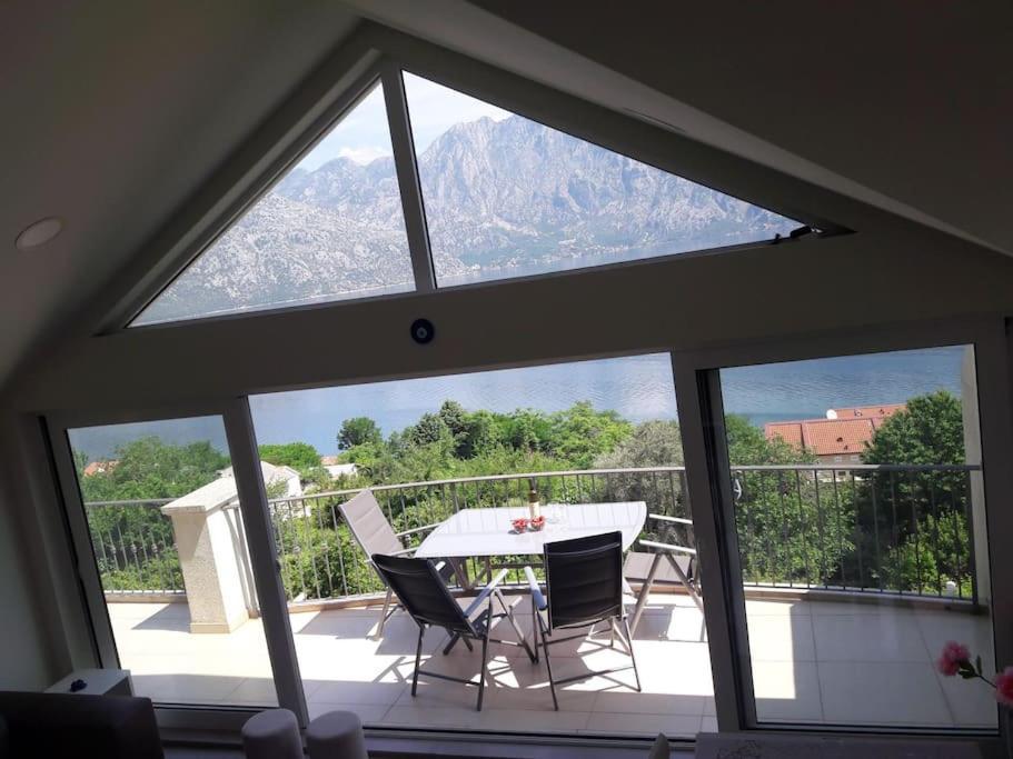 2Br Apartment With Pool Kotor Exteriér fotografie
